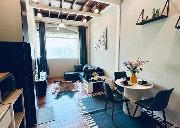 曼谷唐人街三层独栋洋楼24小时自助入住 Apartment