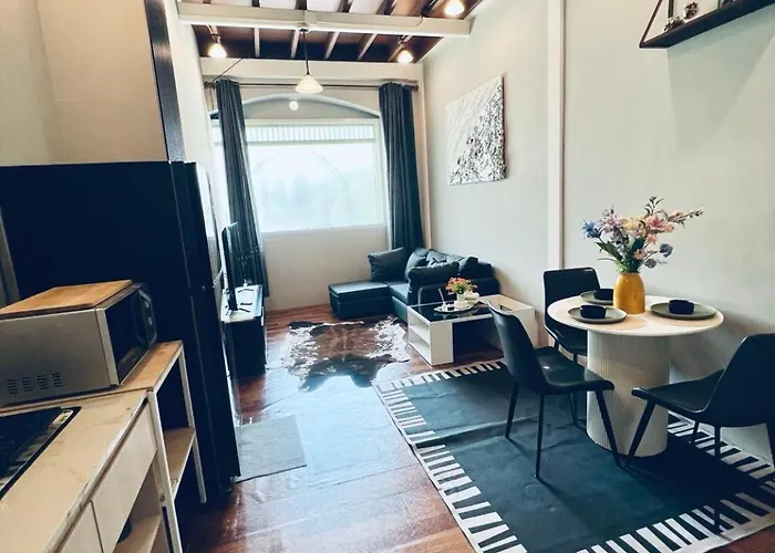 曼谷唐人街三层独栋洋楼24小时自助入住