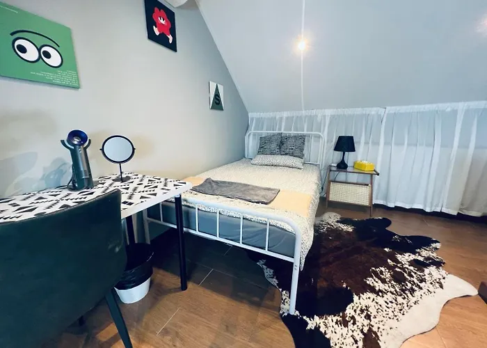 曼谷唐人街三层独栋洋楼24小时自助入住 Apartment Bangkok